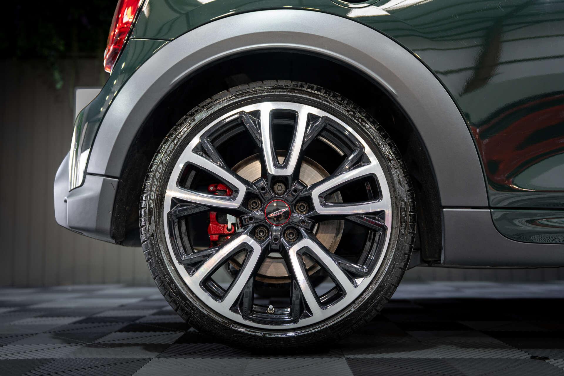 Mini Cooper view 10