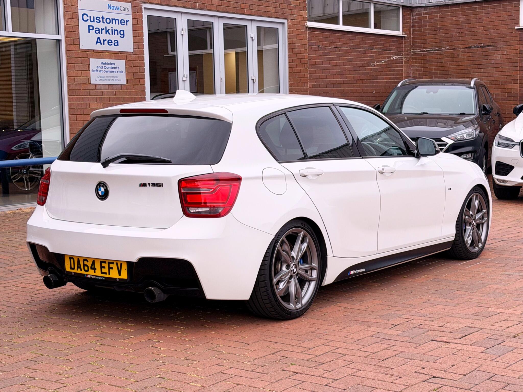 BMW 1 Series view 19