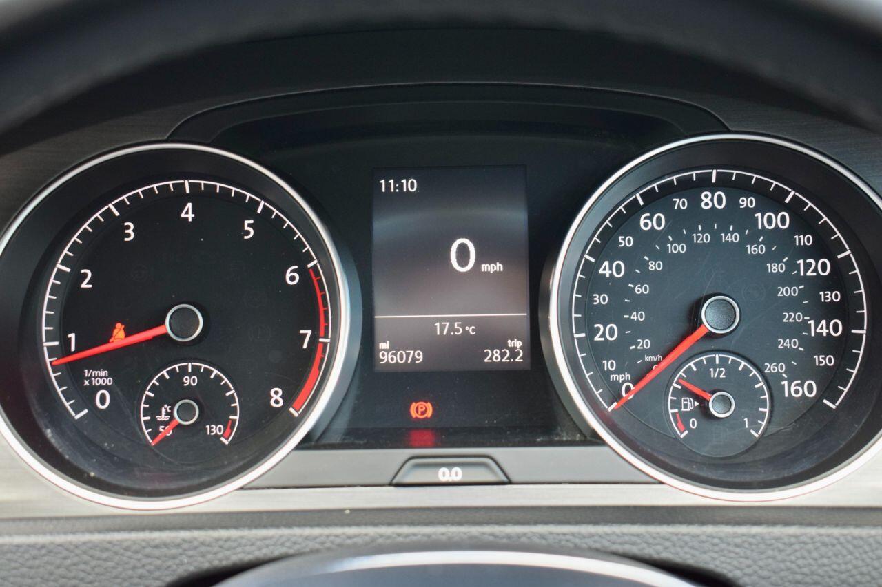 Volkswagen Golf view 45