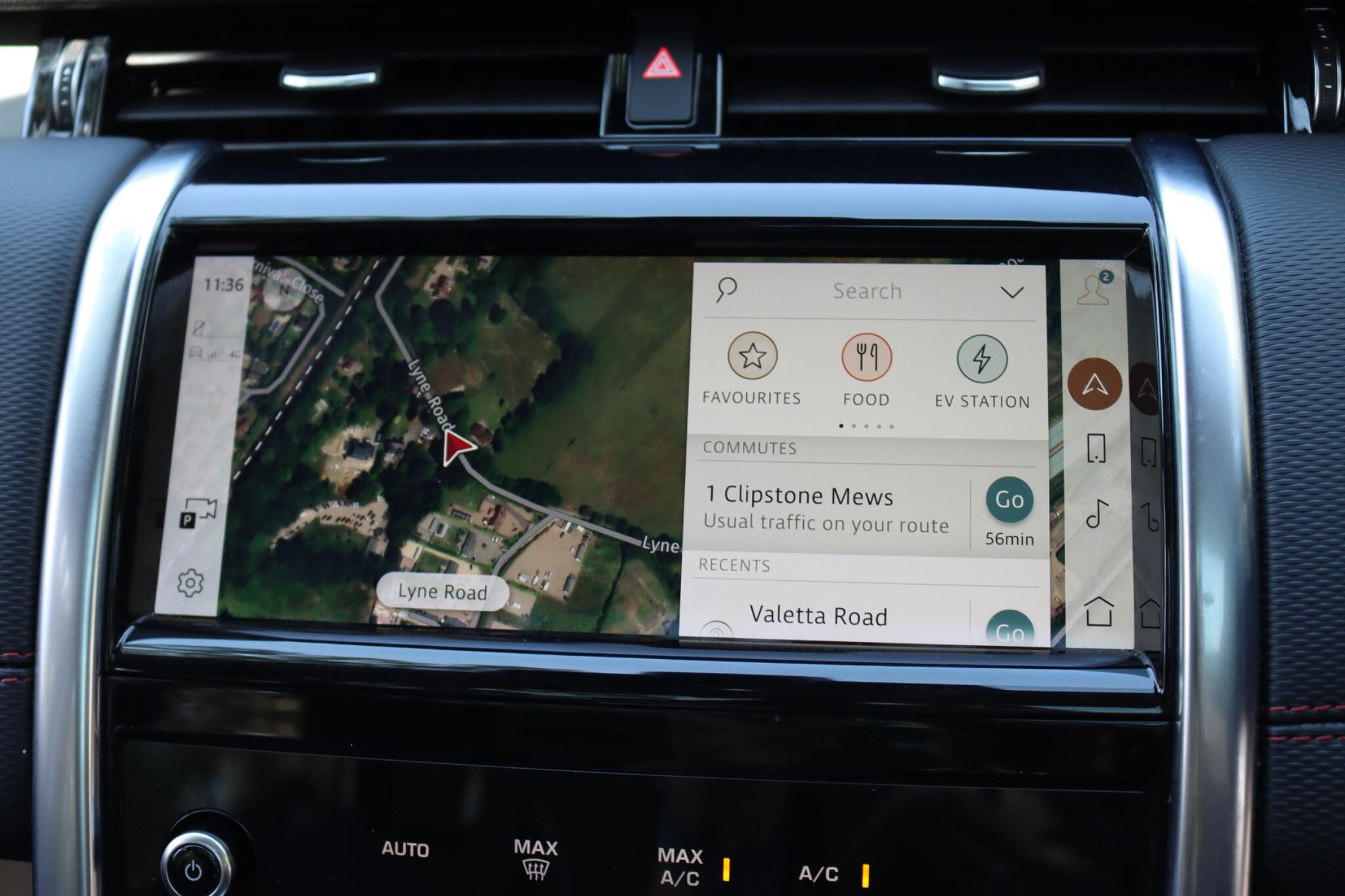 Land Rover Discovery Sport view 33