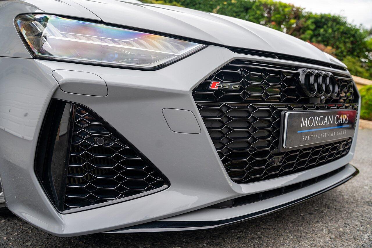 Audi RS6 view 29