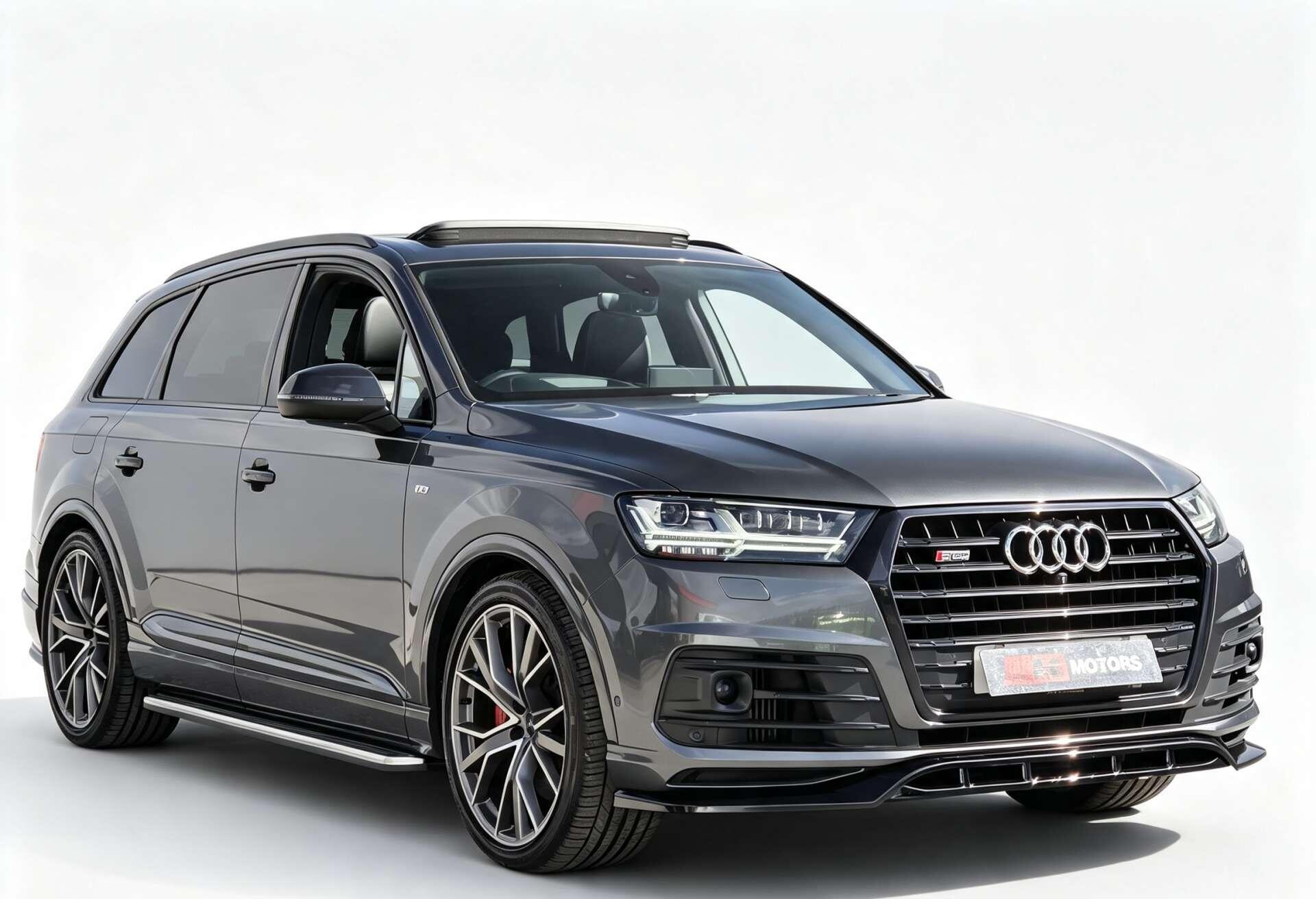 Audi SQ7 view 4