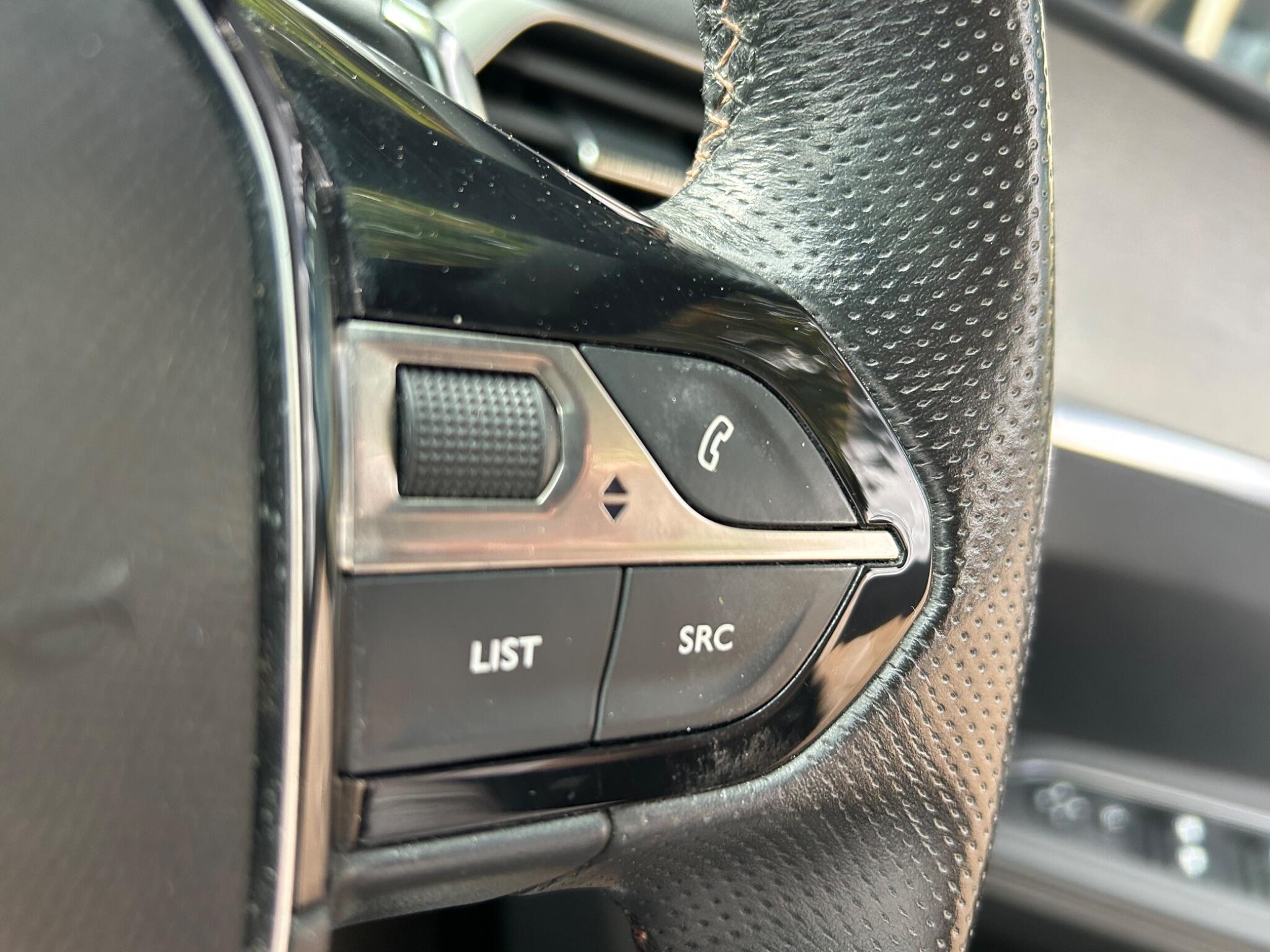 Peugeot 5008 view 23