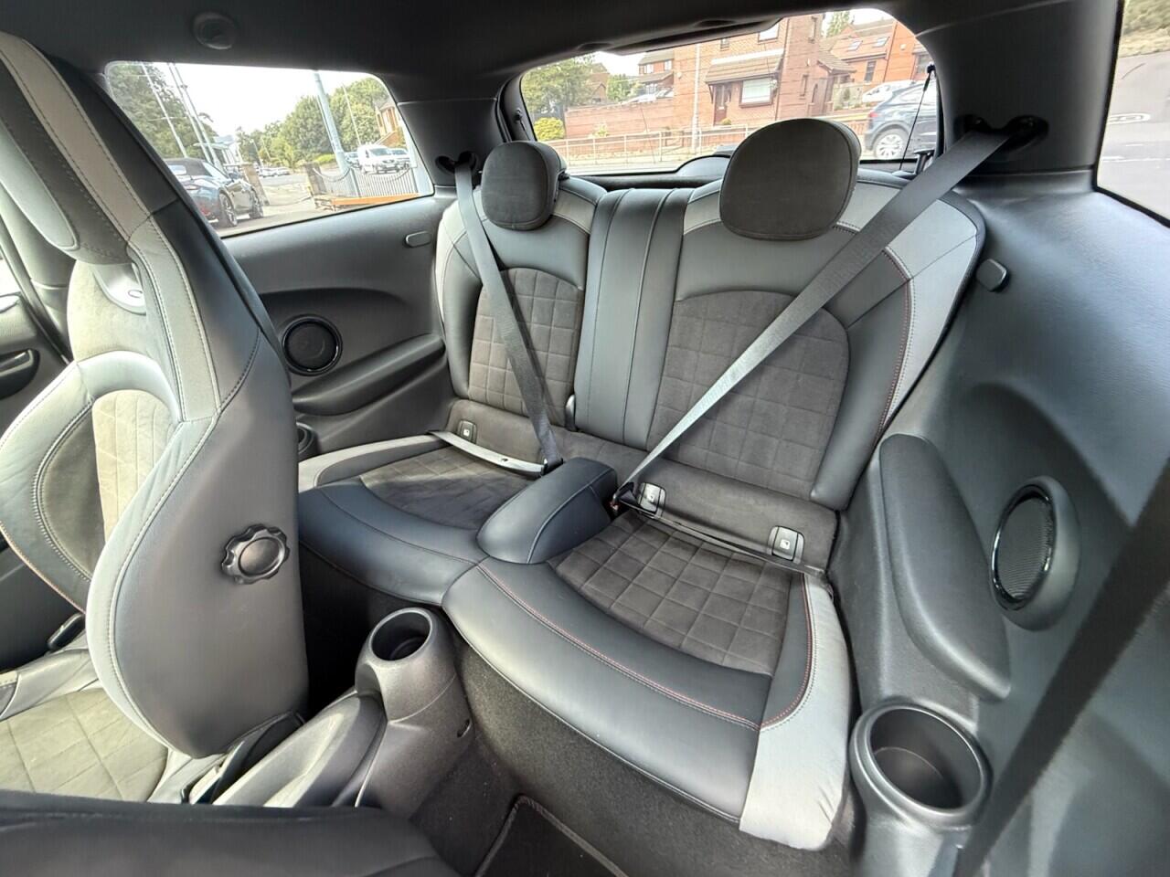Mini Hatch view 26