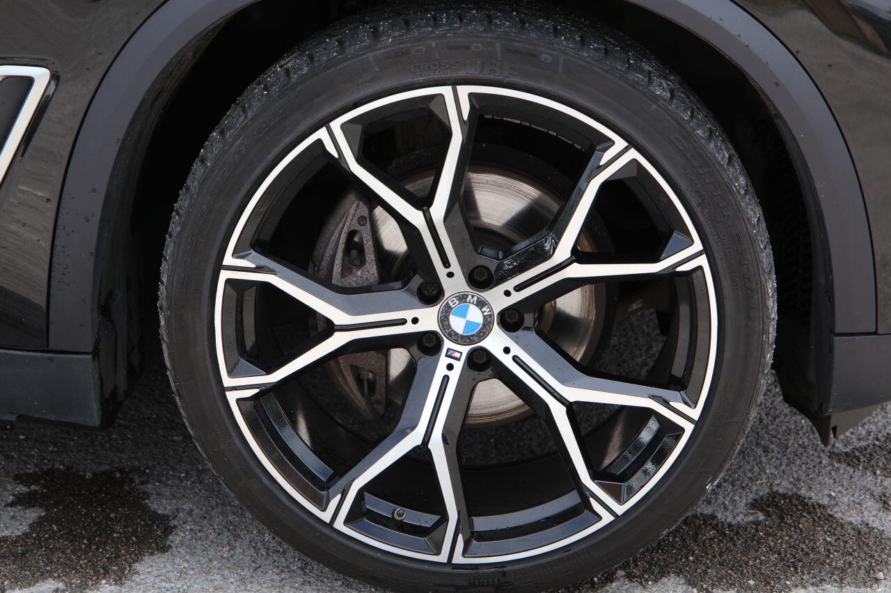 BMW X5 view 18