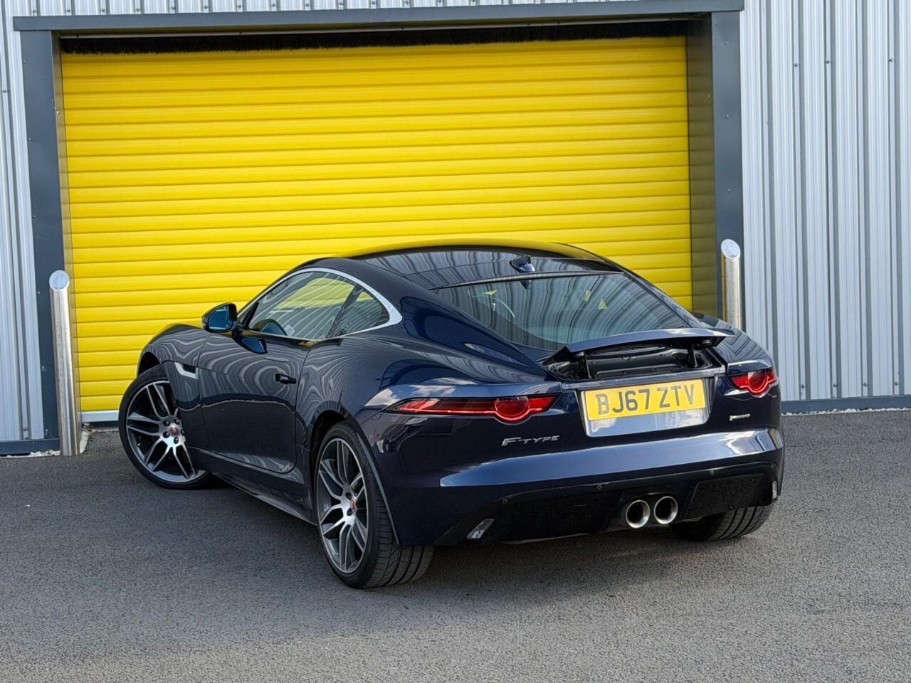 Jaguar F-Type view 18