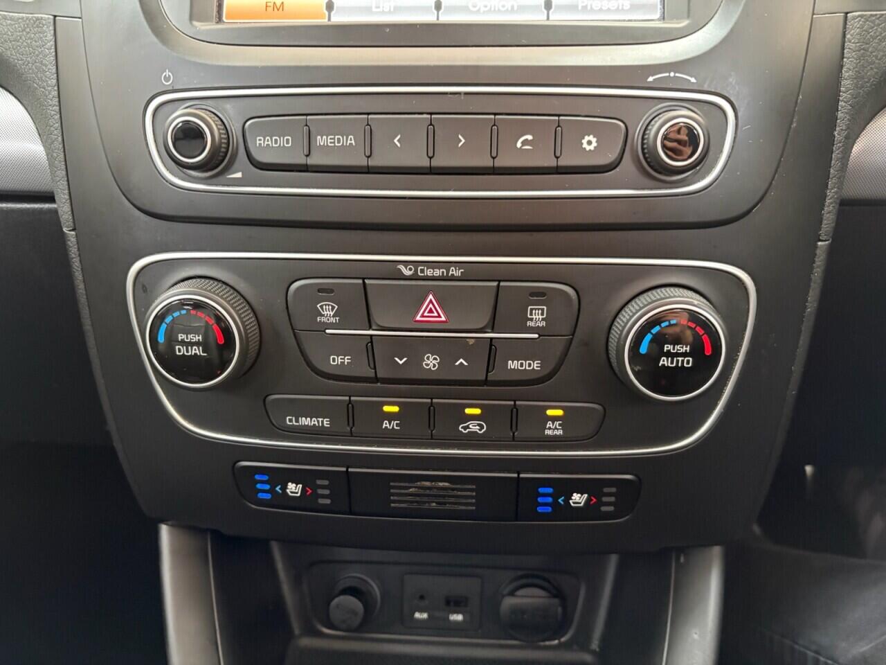 Kia Sorento view 29