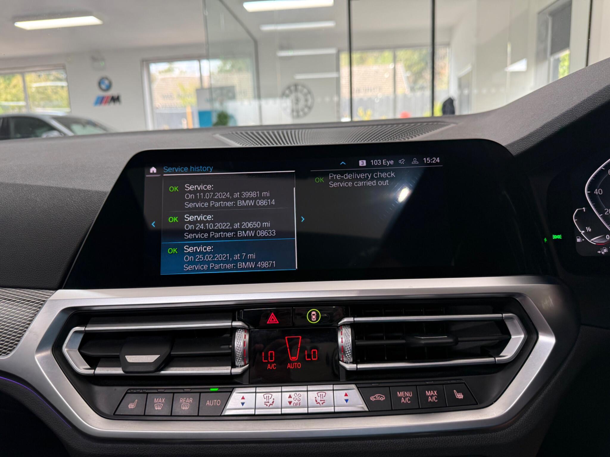BMW 3 Series view 13