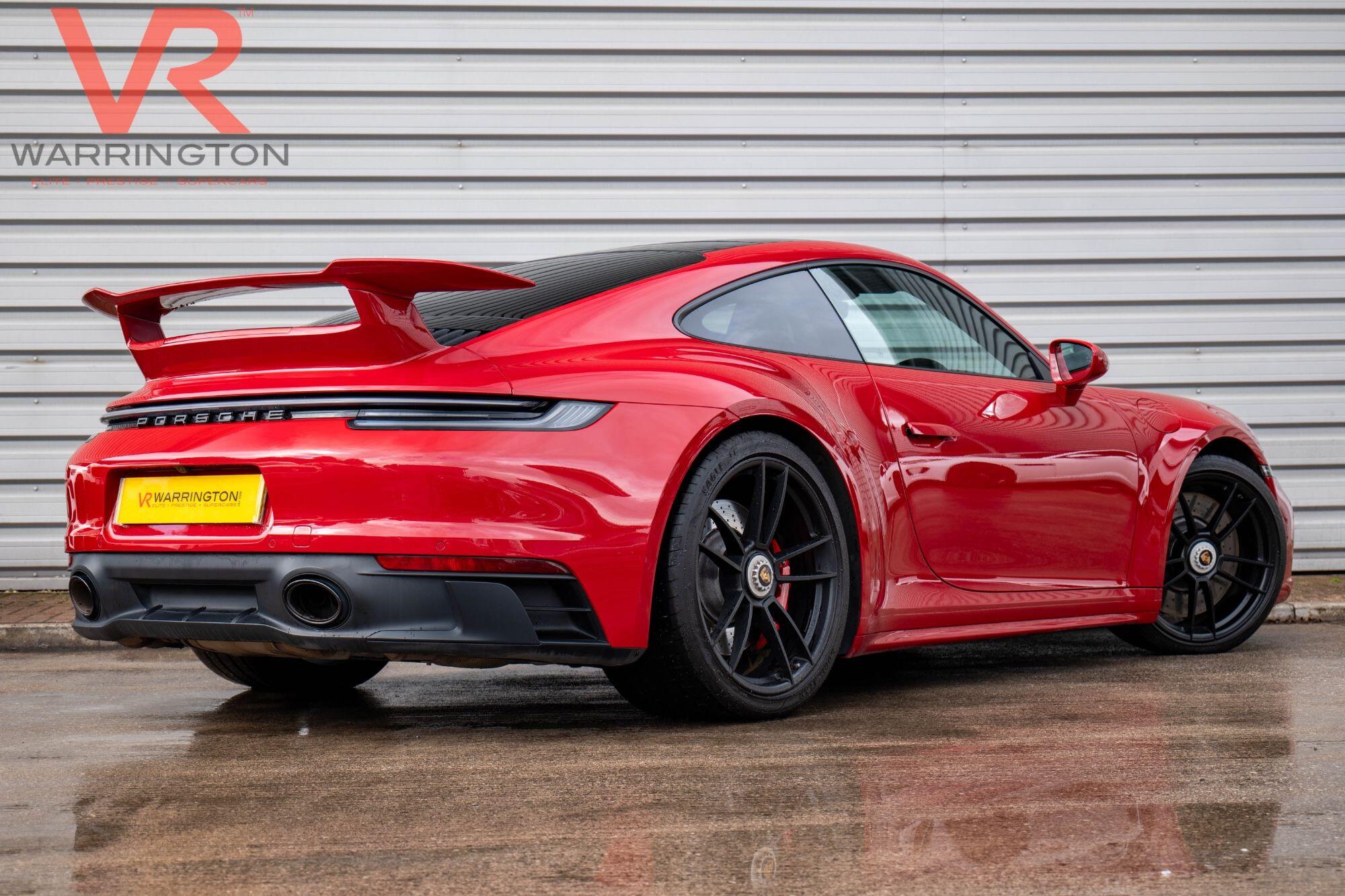 Porsche 911 view 15