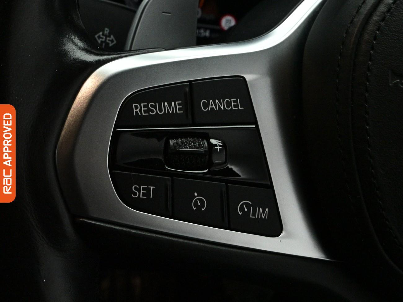 BMW 3 Series view 21