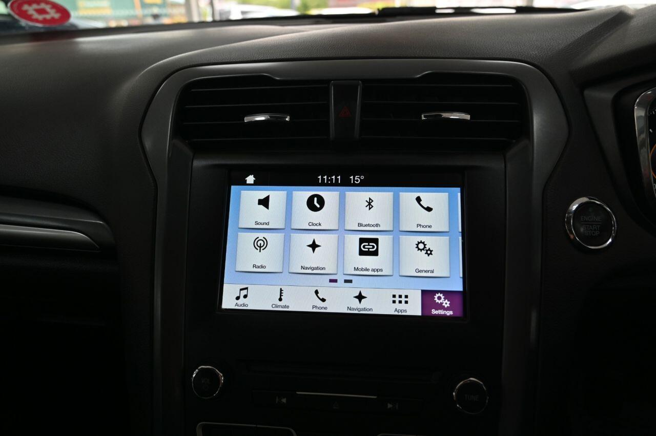 Ford Mondeo view 30