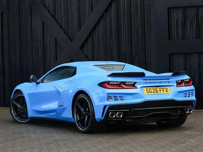 Chevrolet Corvette view 8