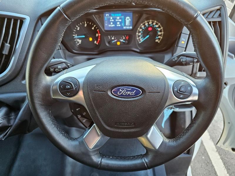 2018 Ford Transit 2.2 TDCi 460 HDT Trend Minibus 5dr Diesel Manual L4 H3 (18 seats) (196 g/km, 123 bhp) • 9,875 miles image 9
