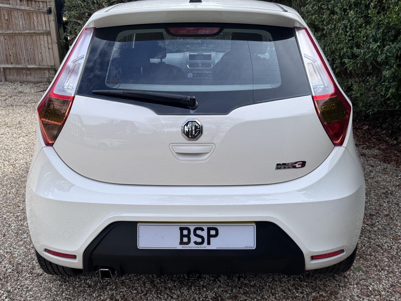 MG MG3 view 8