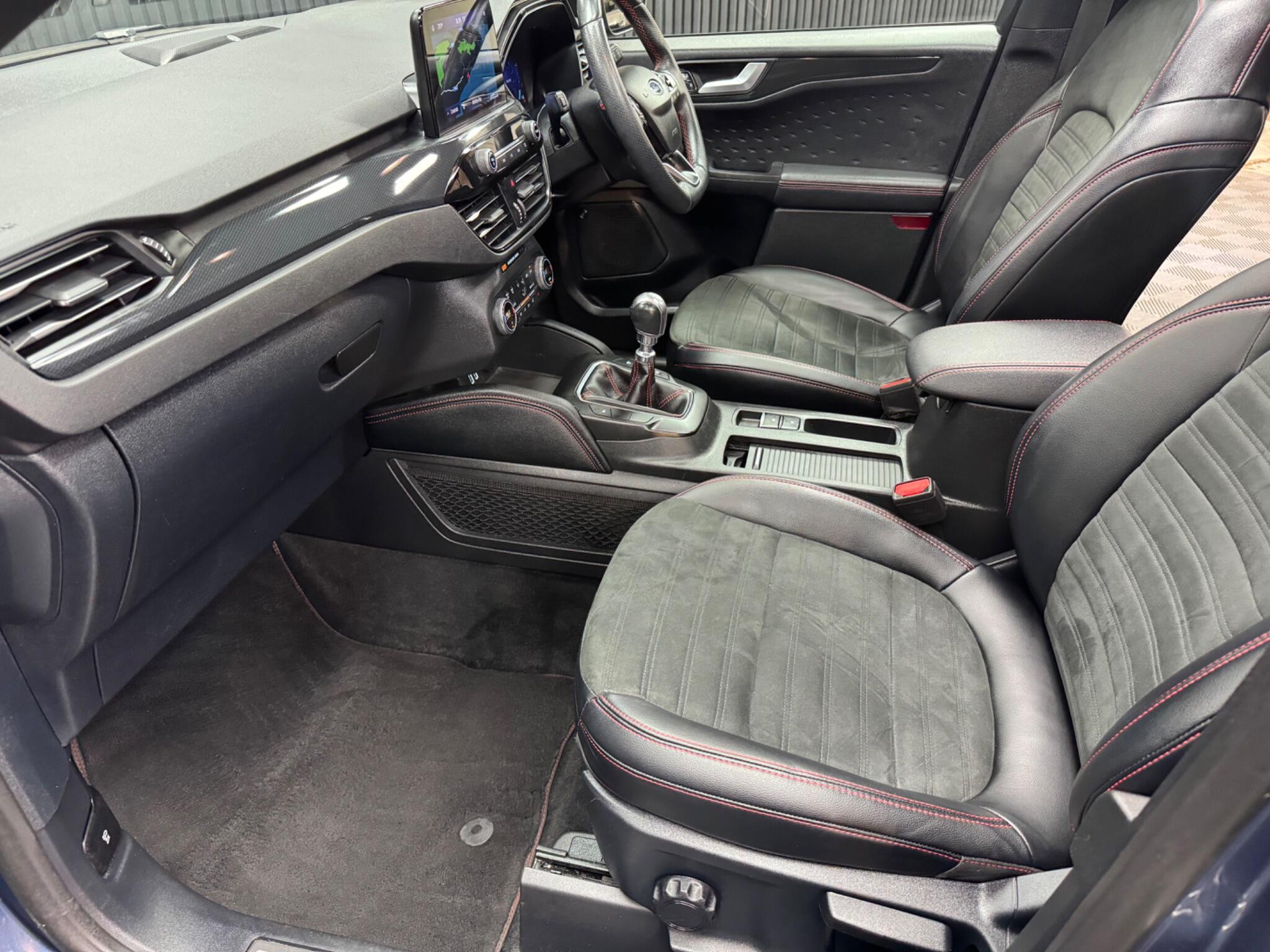 Ford Kuga view 51