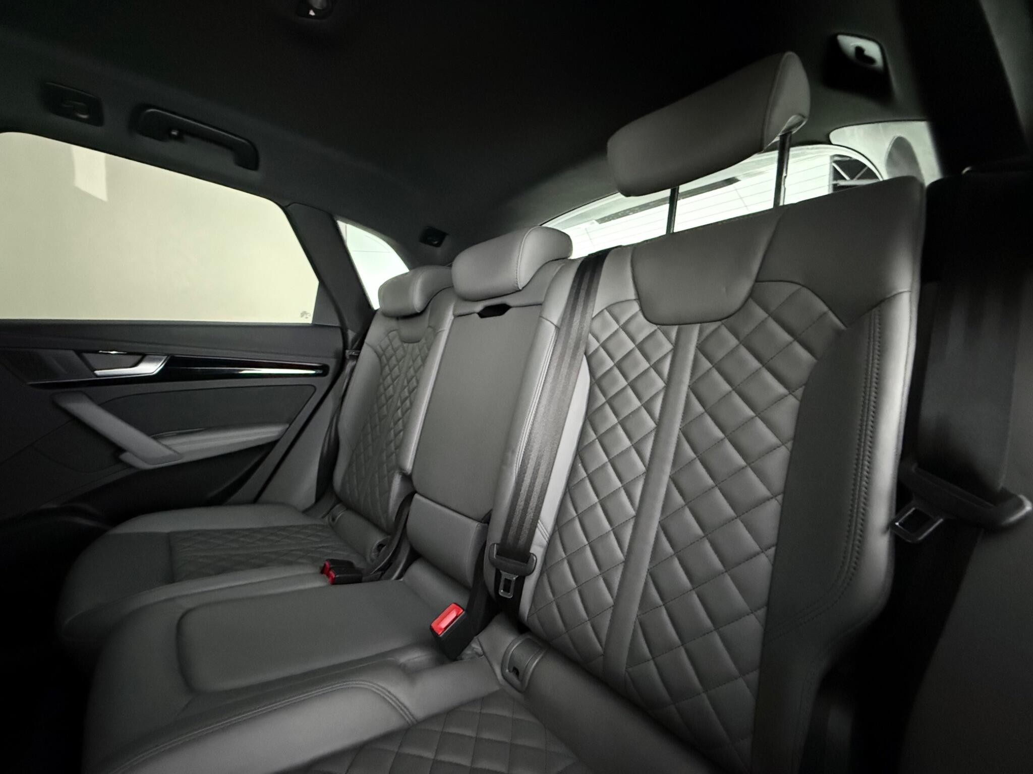 Audi Q5 view 31