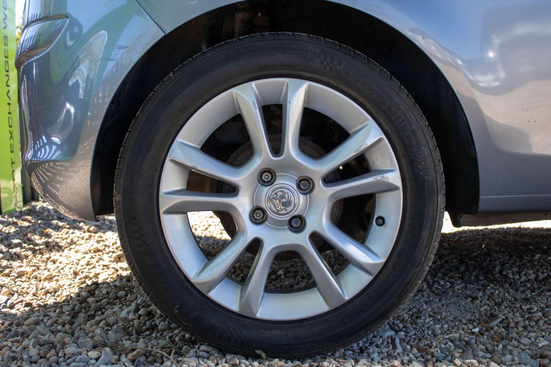 Vauxhall Corsa view 29