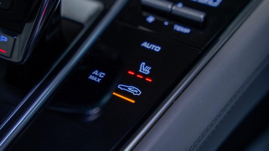 Porsche Panamera view 64