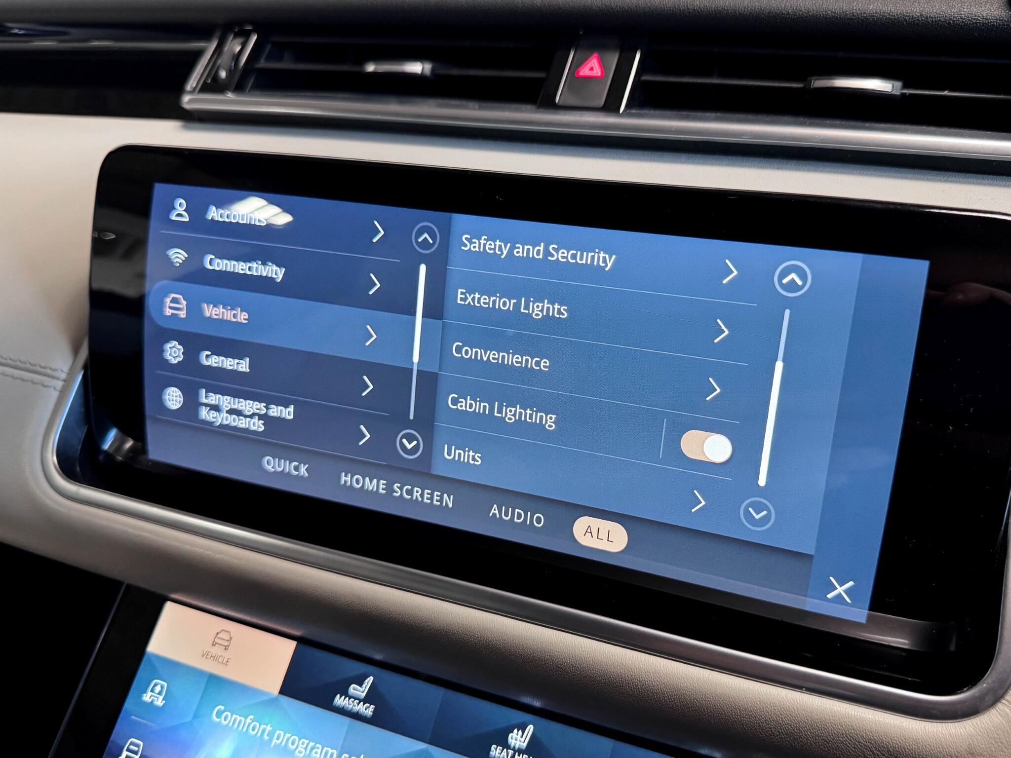 Land Rover Range Rover Velar view 69