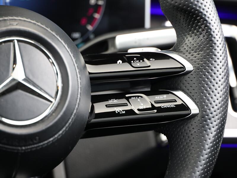 Mercedes-Benz S-Class view 9