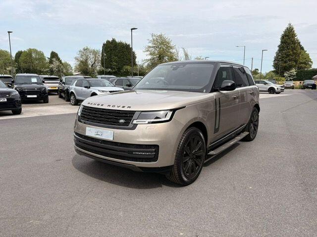 Land Rover Range Rover view 3