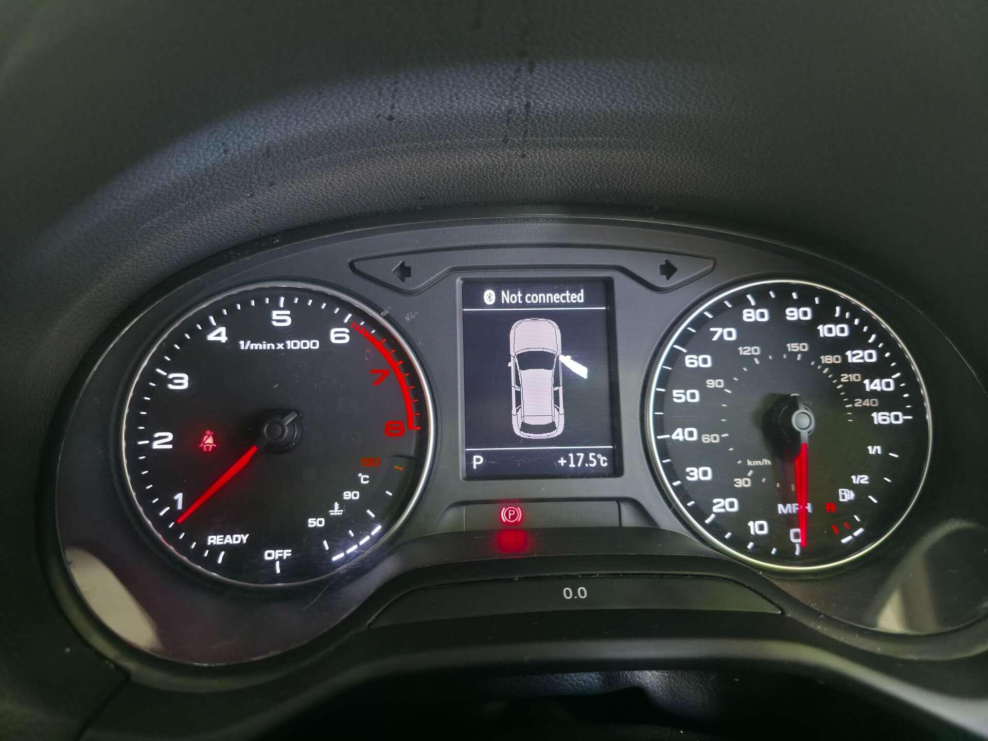 Audi Q2 view 12