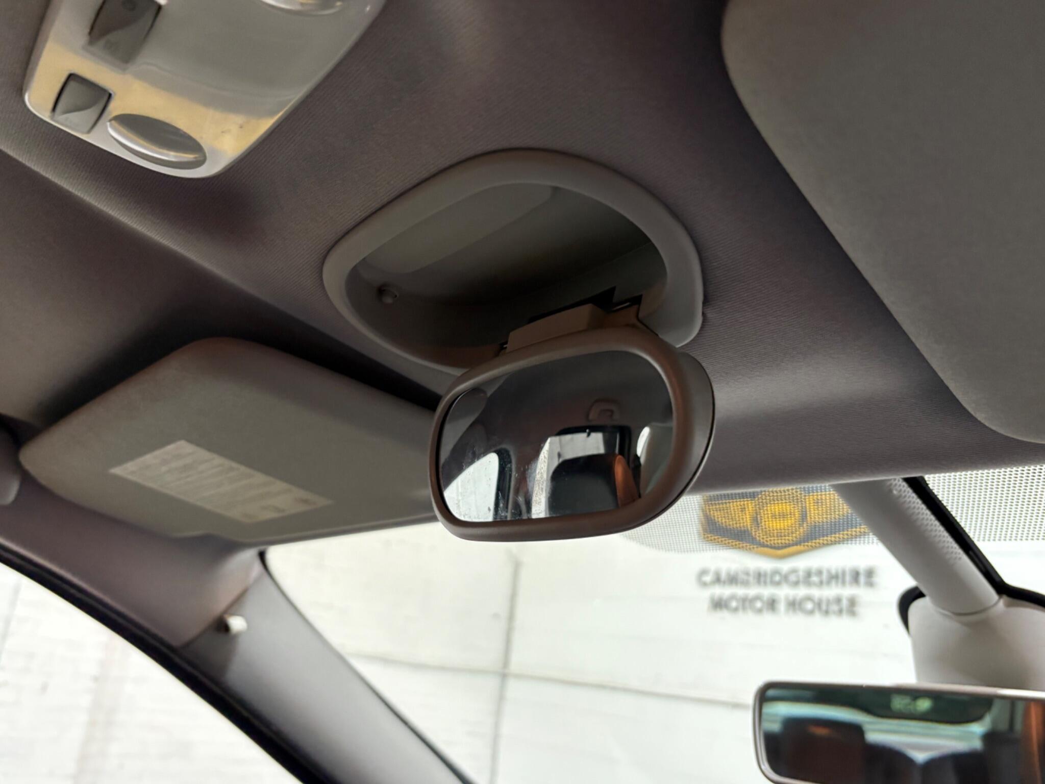 Renault Scenic view 15