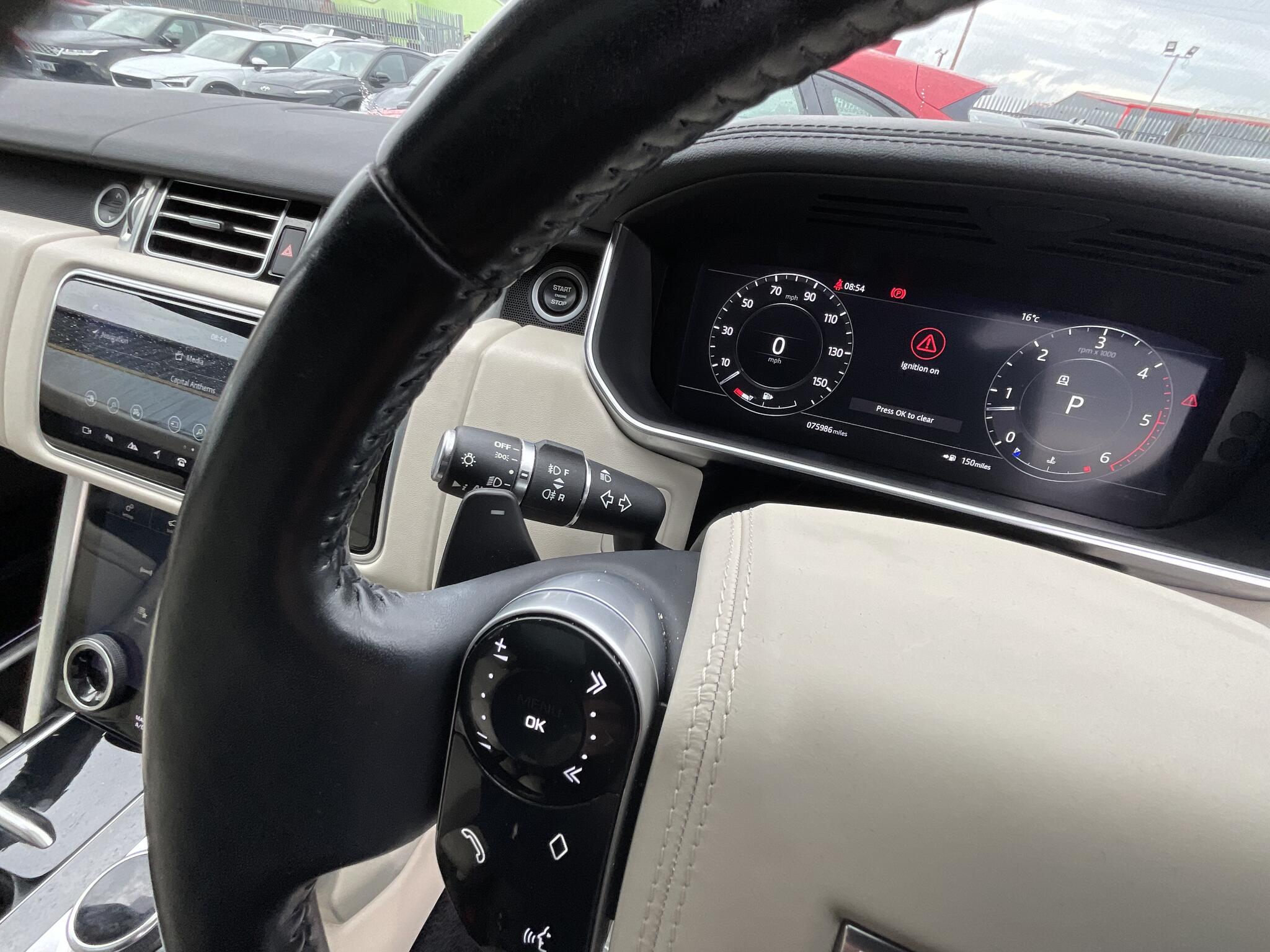 Land Rover Range Rover view 24