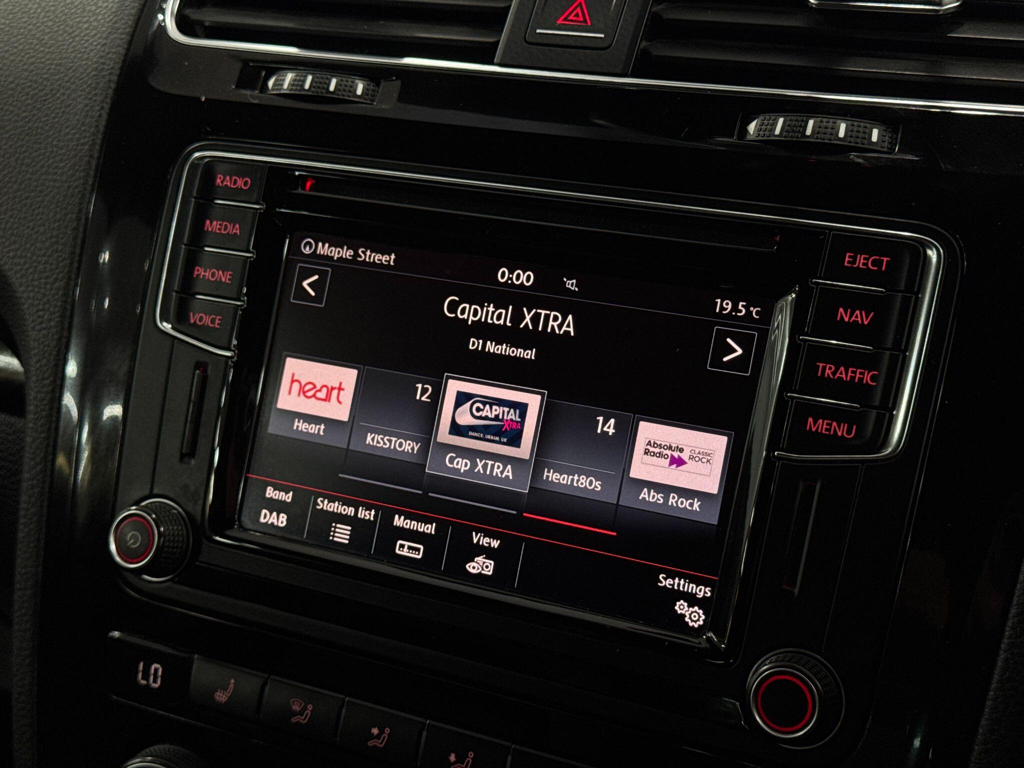 Volkswagen Scirocco view 37