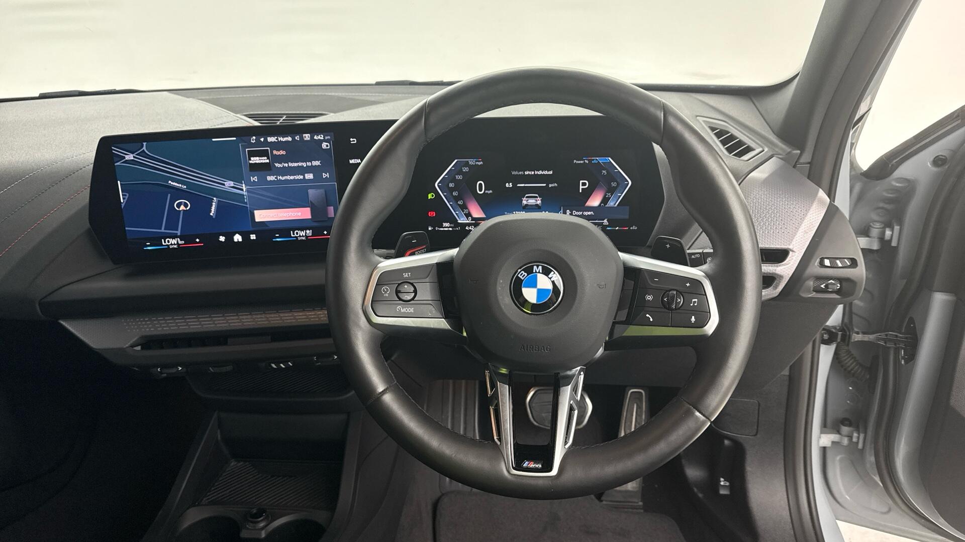 BMW 1 Series view 19