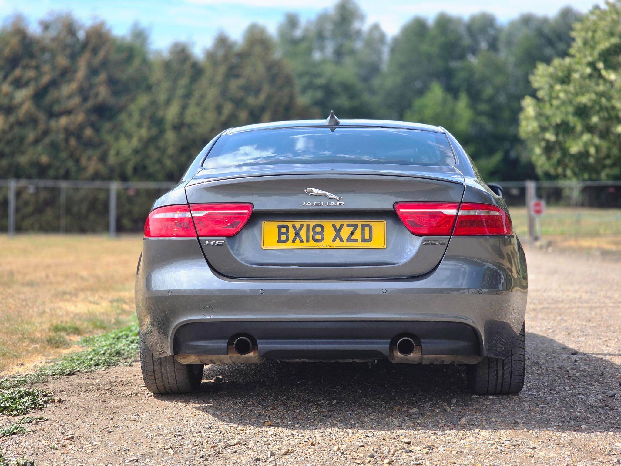 Jaguar Xe view 9