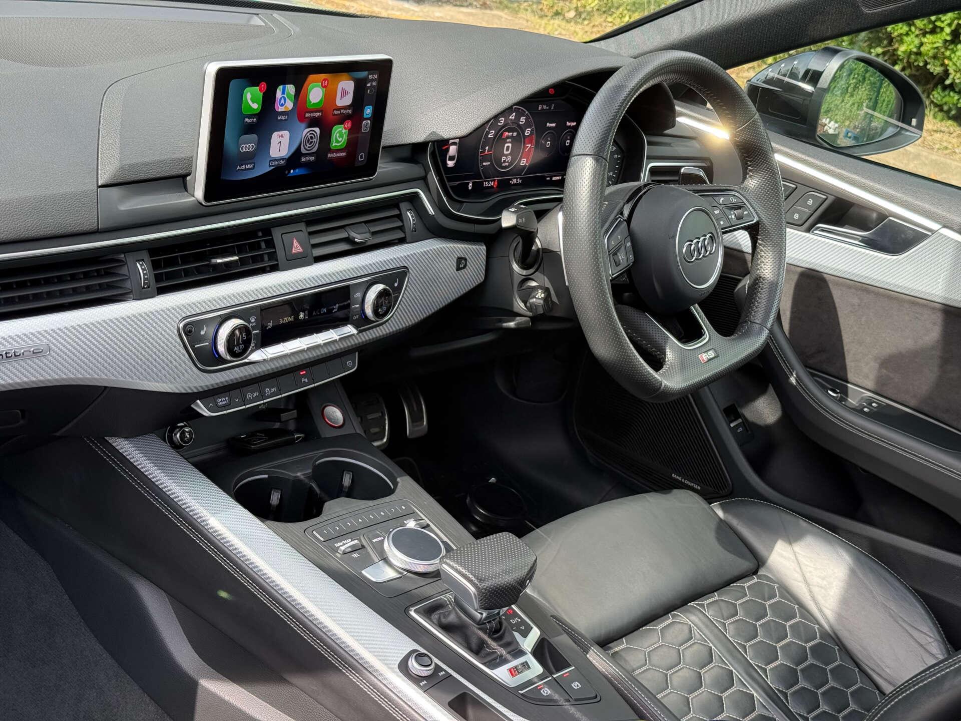 Audi RS5 view 33