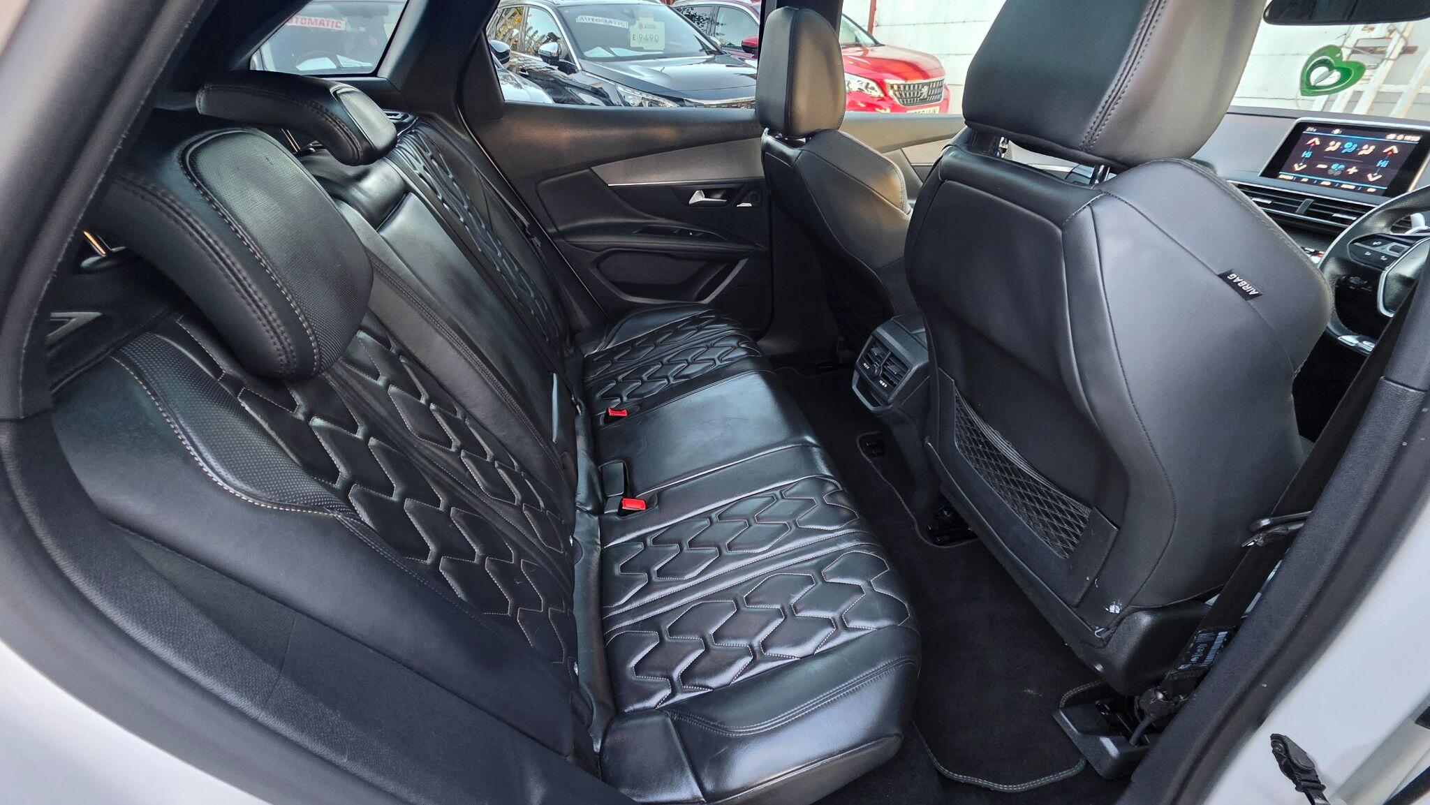 Peugeot 3008 view 29