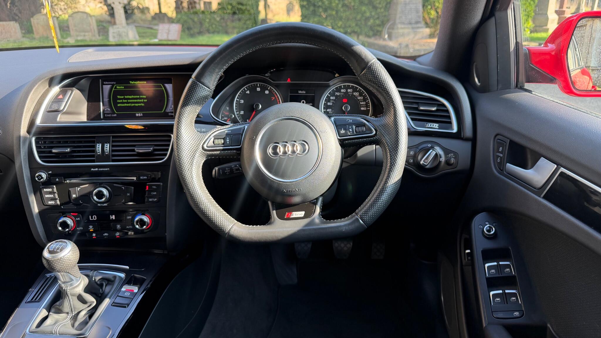 Audi A4 view 52