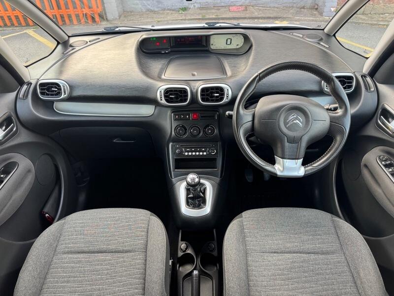 Citroen C3 Picasso view 9