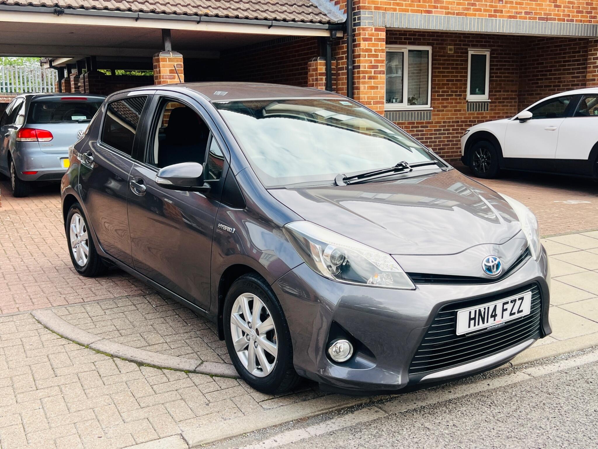 Toyota Yaris view 8
