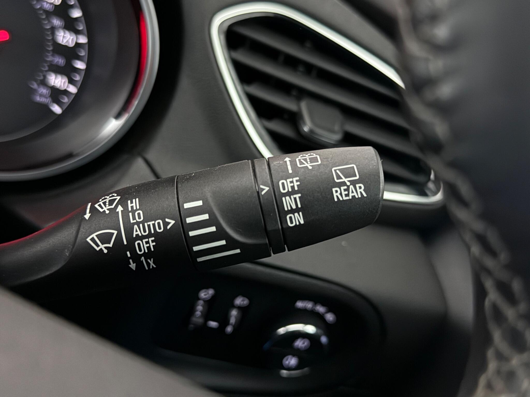 Vauxhall Grandland X view 17
