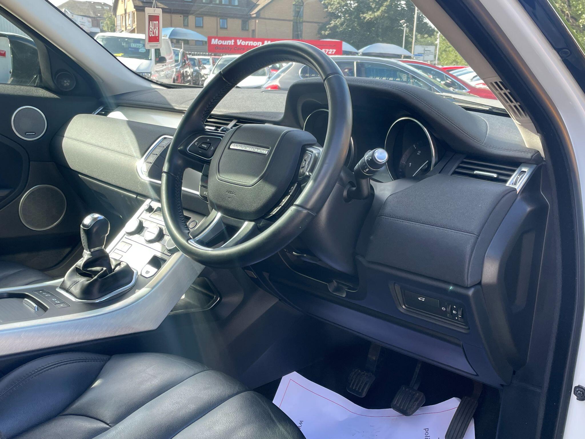 Land Rover Range Rover Evoque view 19