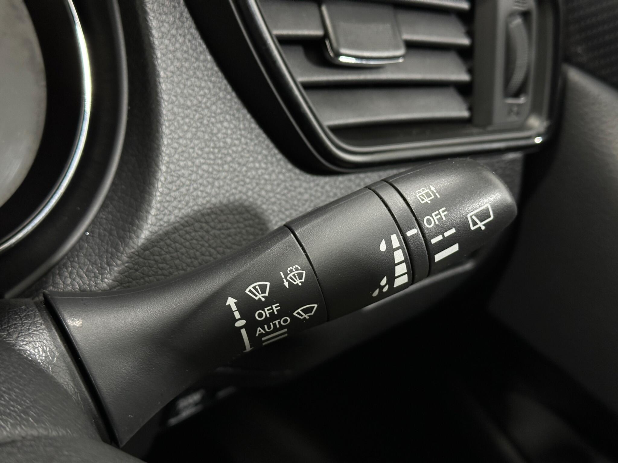 Nissan X-Trail view 17
