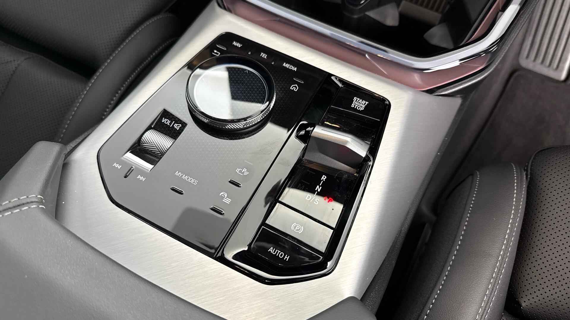 BMW X3 view 10
