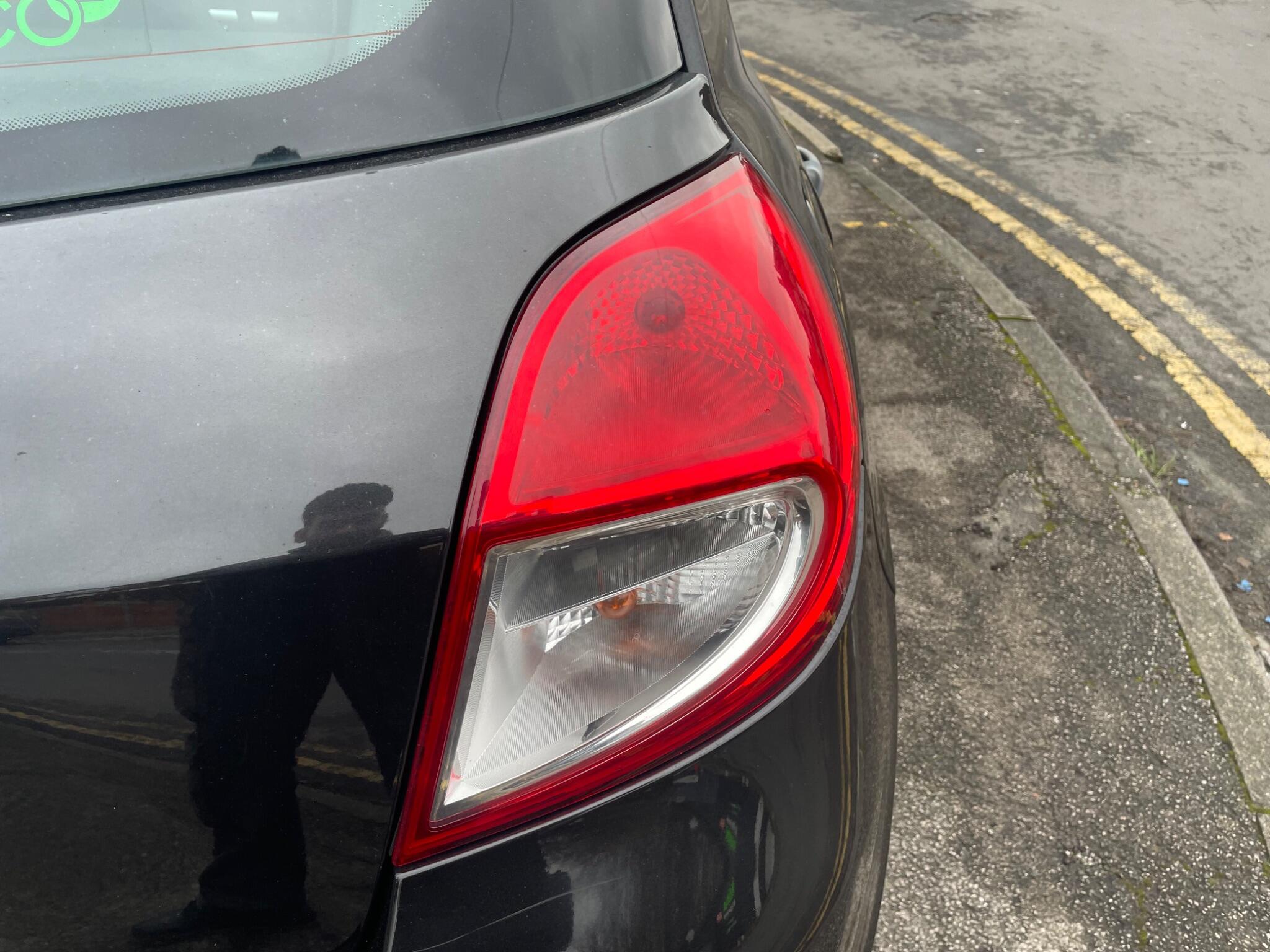 2011 Renault Clio image 64