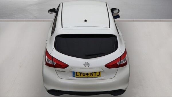 Nissan Pulsar view 6