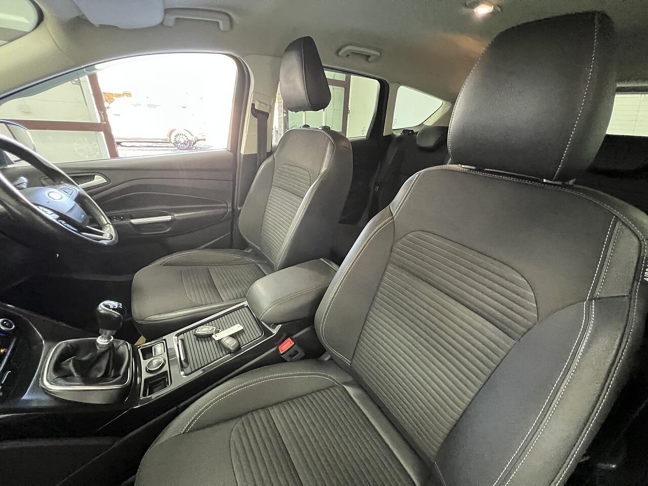 Ford Kuga view 18