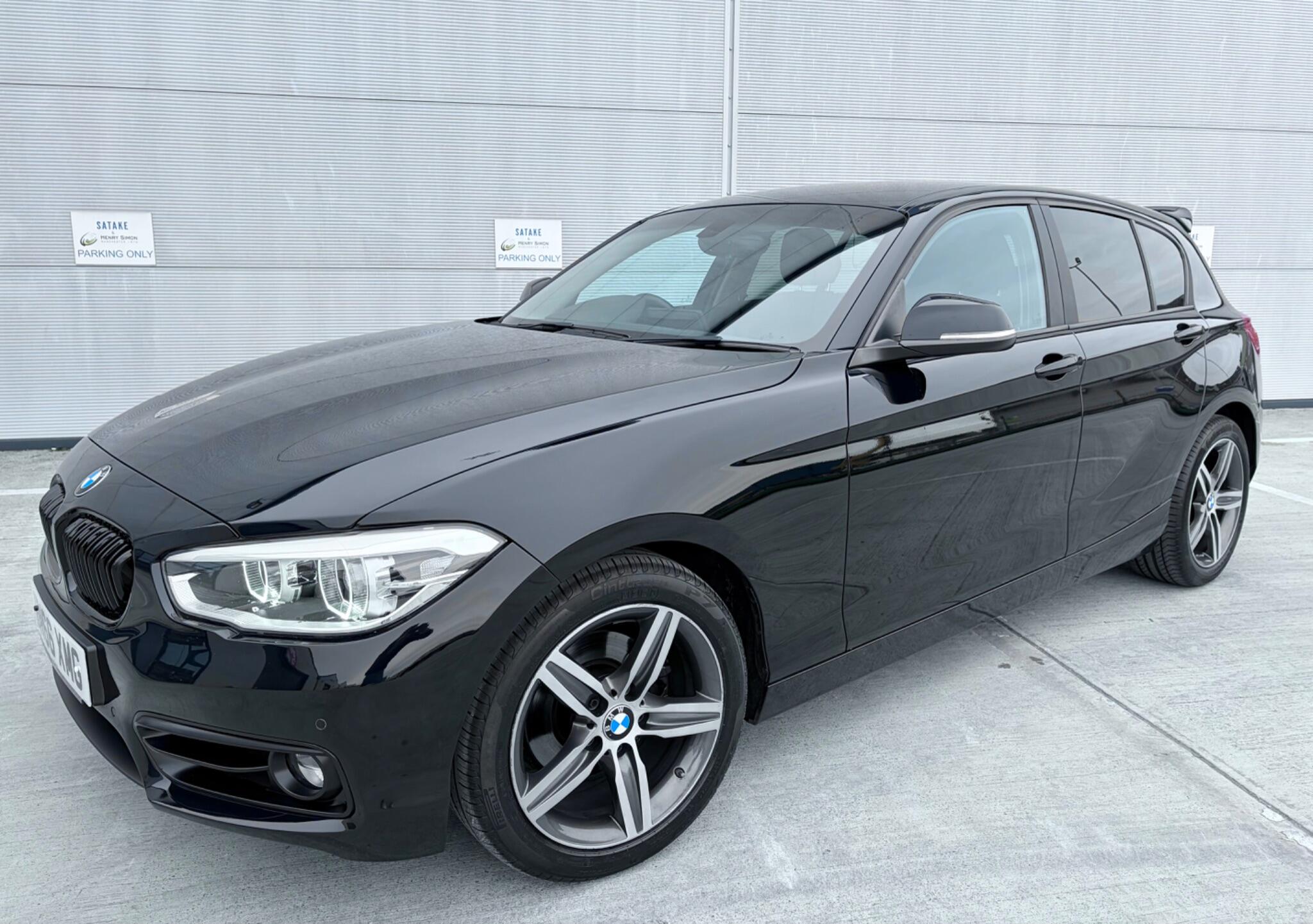 BMW 1 Series view 9