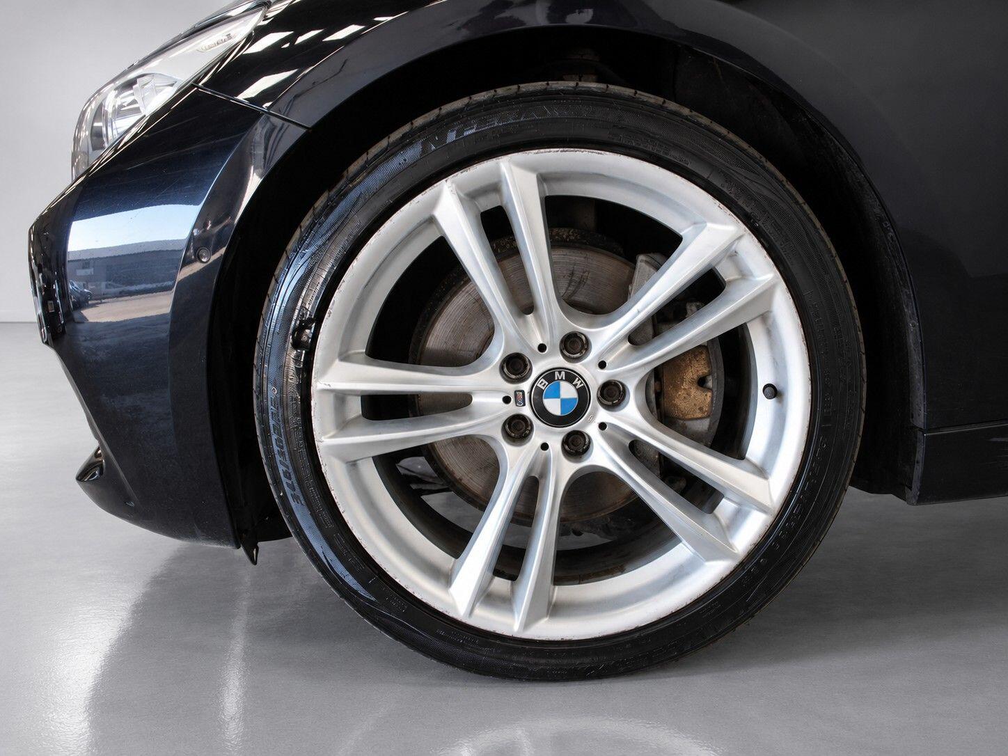 BMW 5 Series view 58