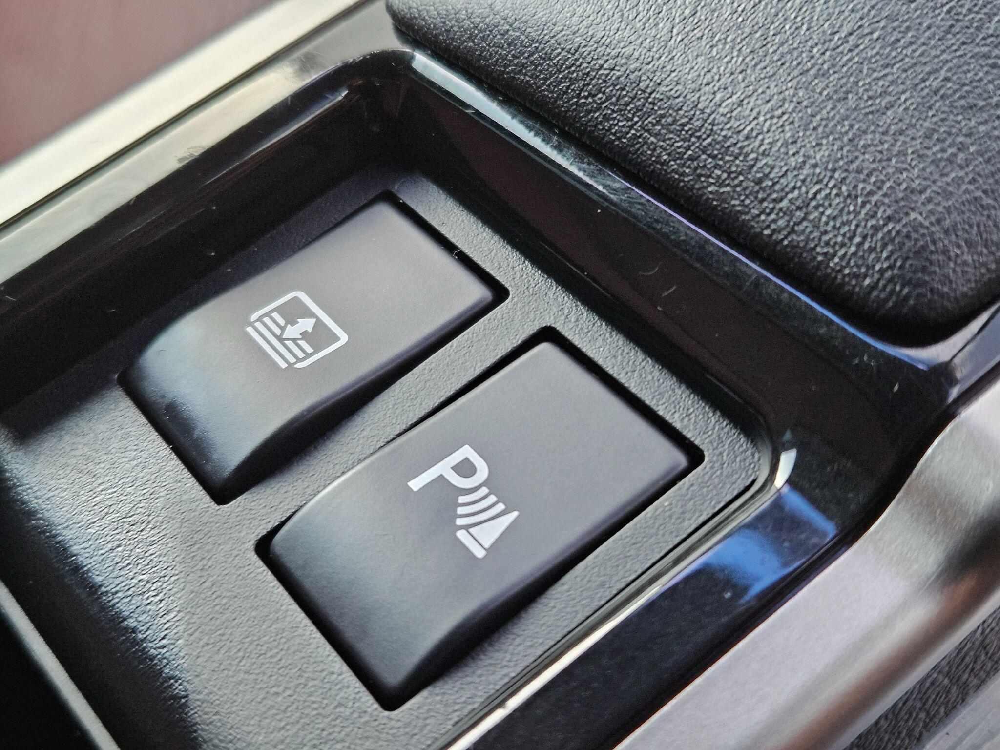 Lexus GS view 28