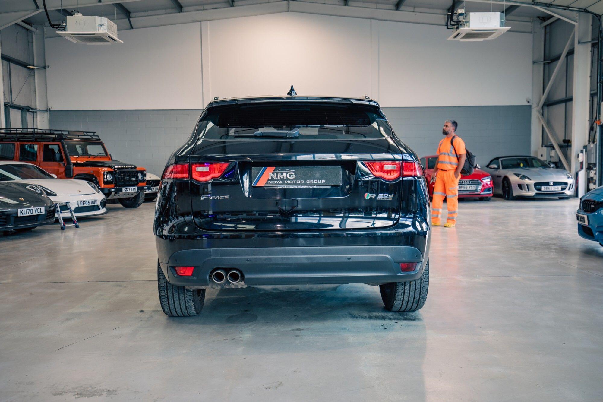 Jaguar F-Pace view 30