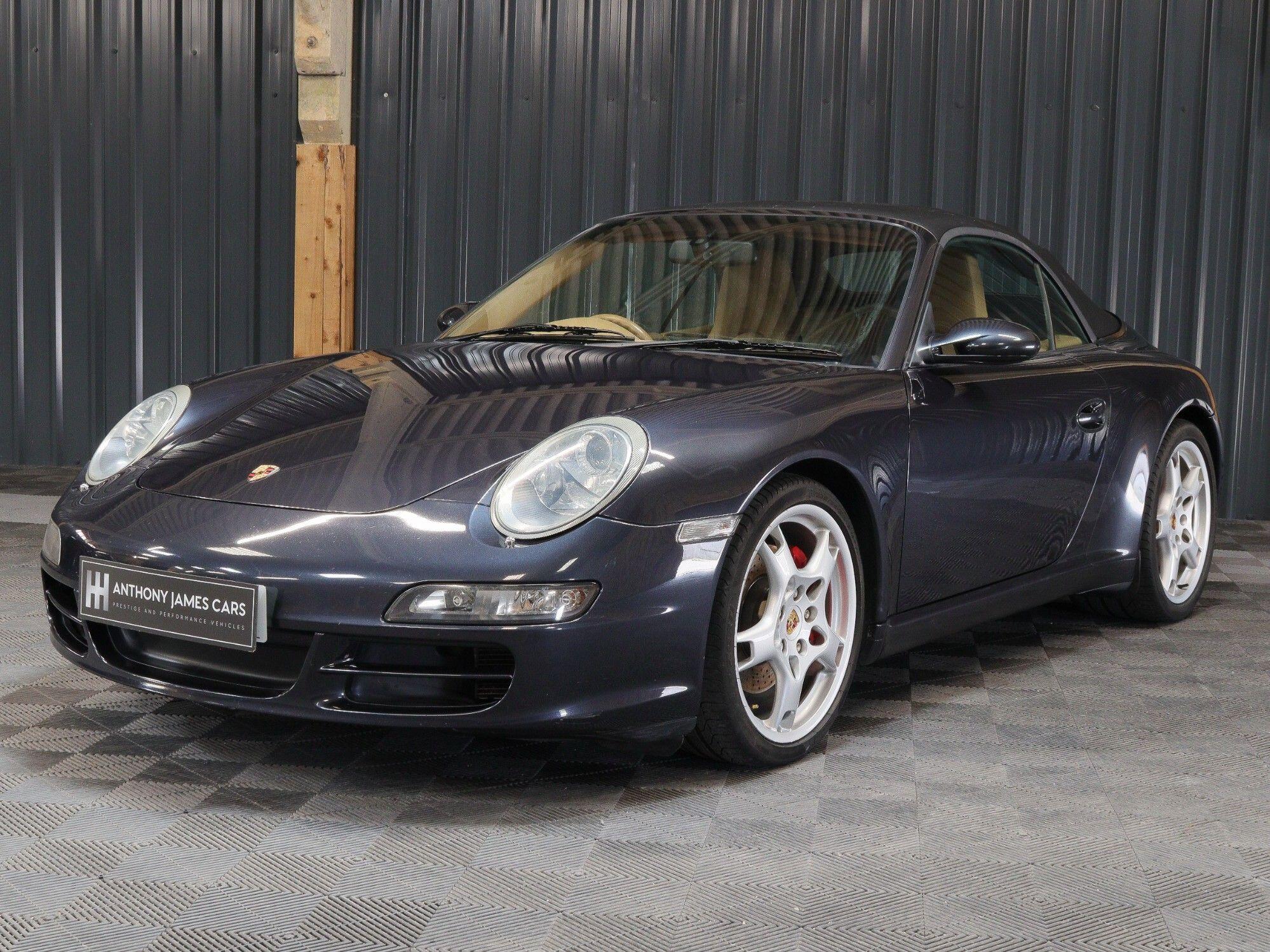 Porsche 911 view 24