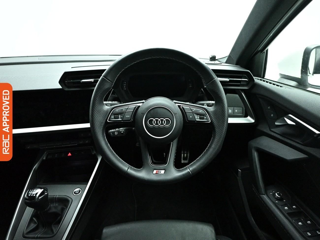 Audi A3 view 9