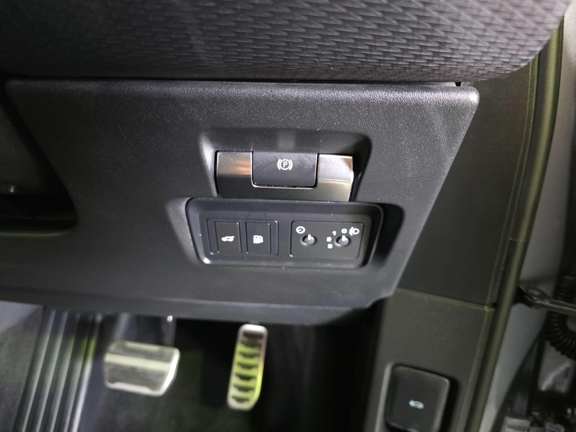 Land Rover Range Rover Evoque view 33